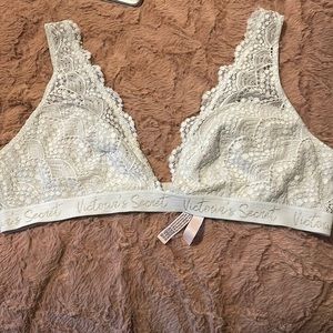Victoria secret bra